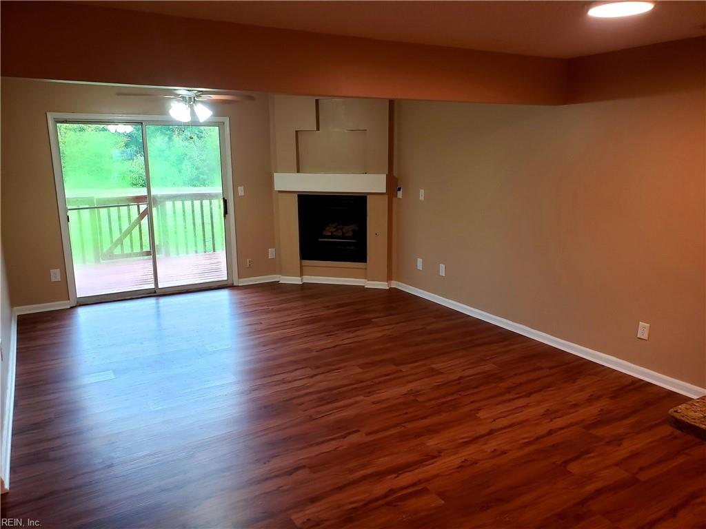 1449 Willow Pointe CT