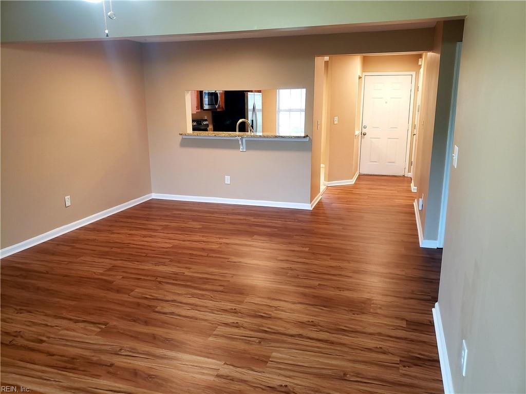 1449 Willow Pointe CT