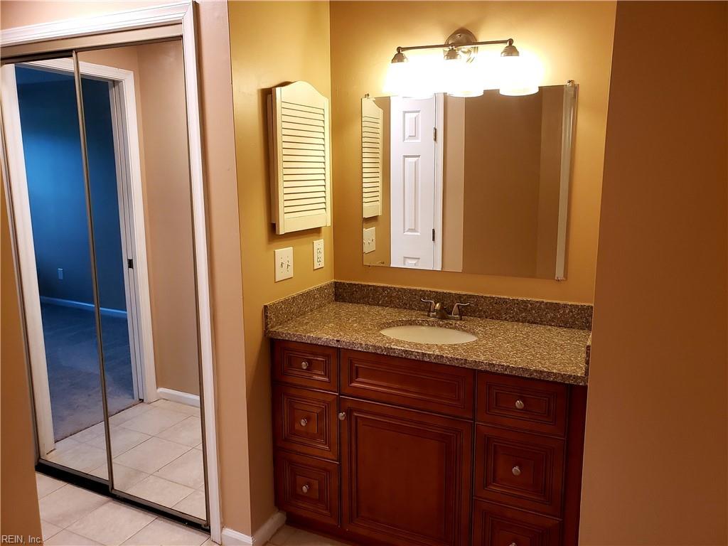 1449 Willow Pointe CT