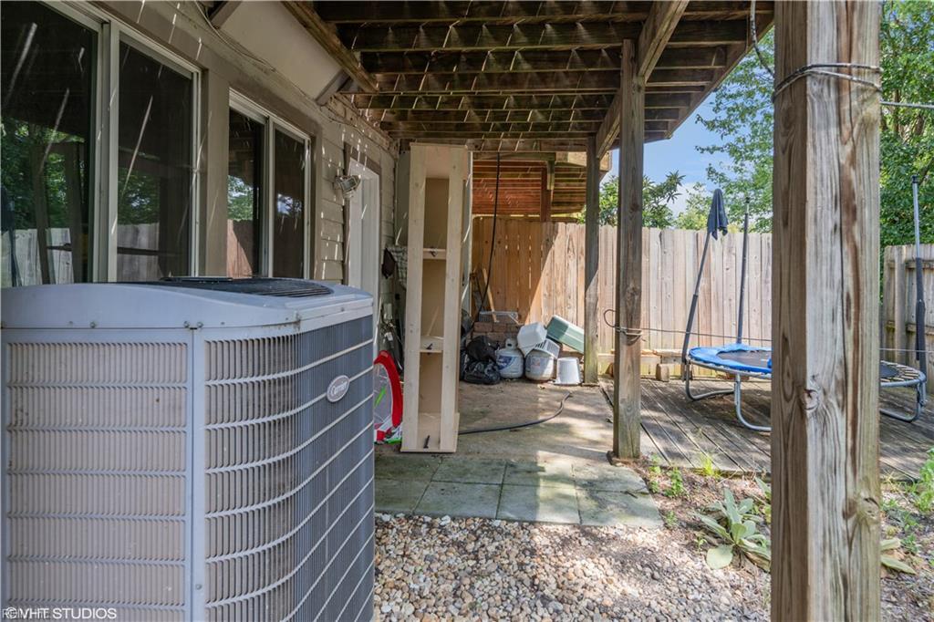 3858 Chimney Creek DR