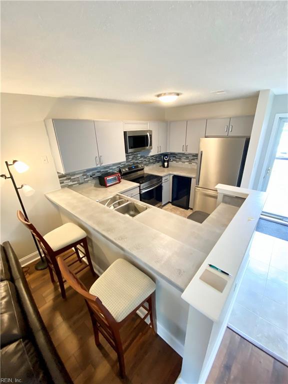 4137 Laurel Green CIR