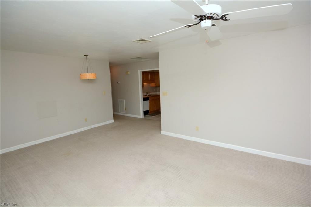 1040 Spotswood AVE 206