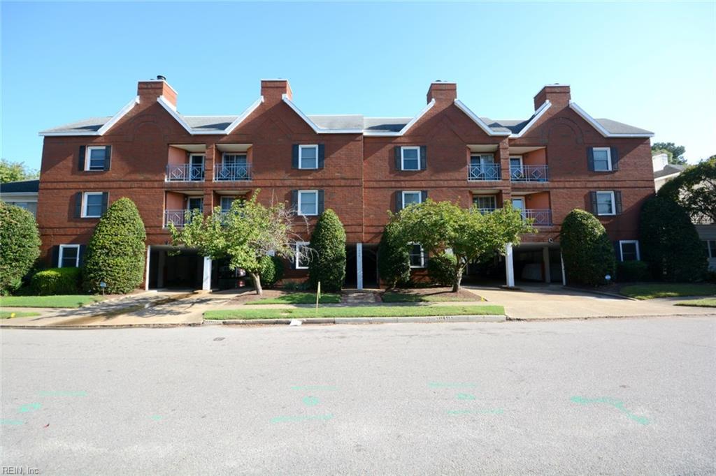 1040 Spotswood AVE 206