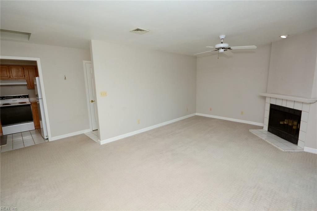 1040 Spotswood AVE 206