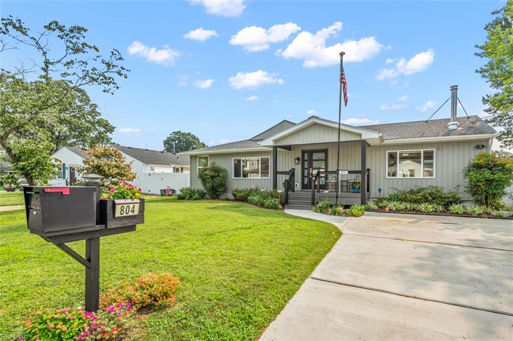 804 Plymouth LN