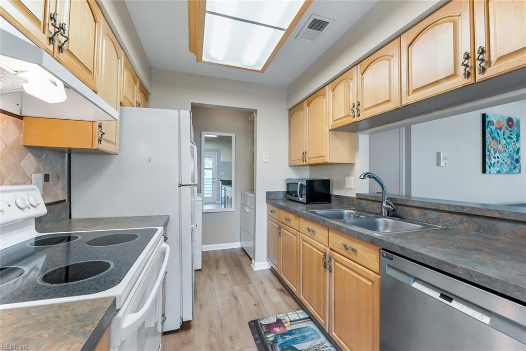 704 Shenandoah River DR D