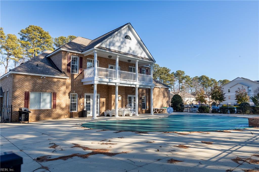 431 Old Colonial WAY 203