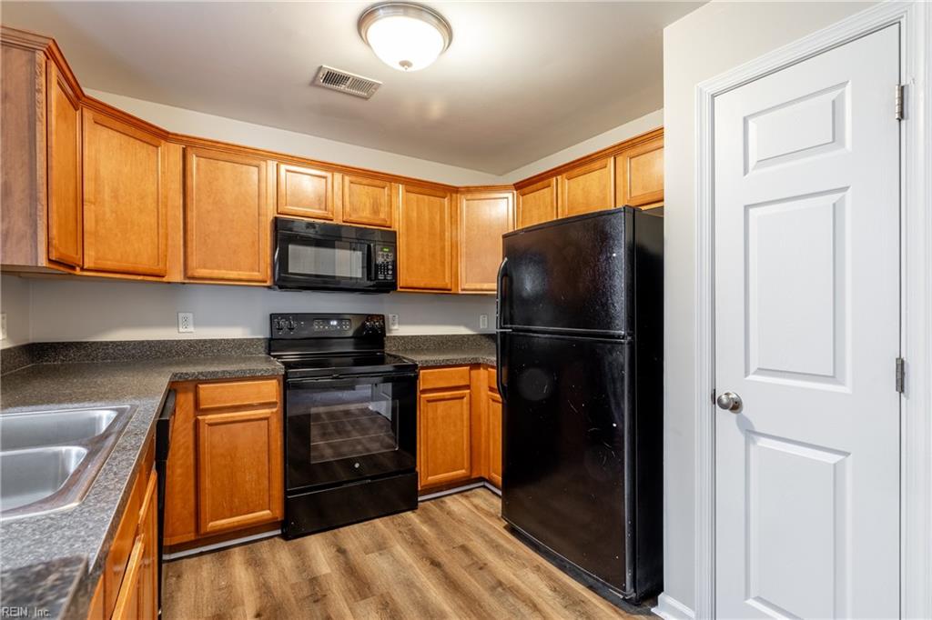 431 Old Colonial WAY 203