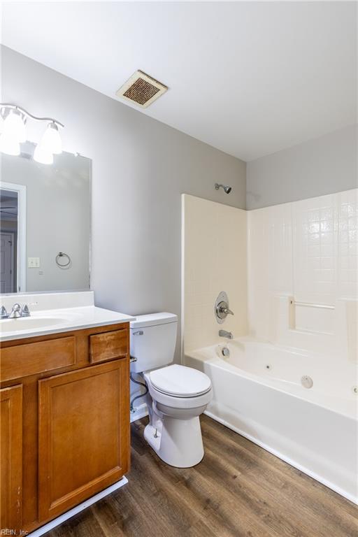 431 Old Colonial WAY 203