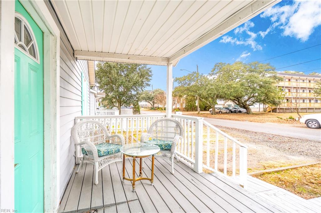 9564 18th Bay Street