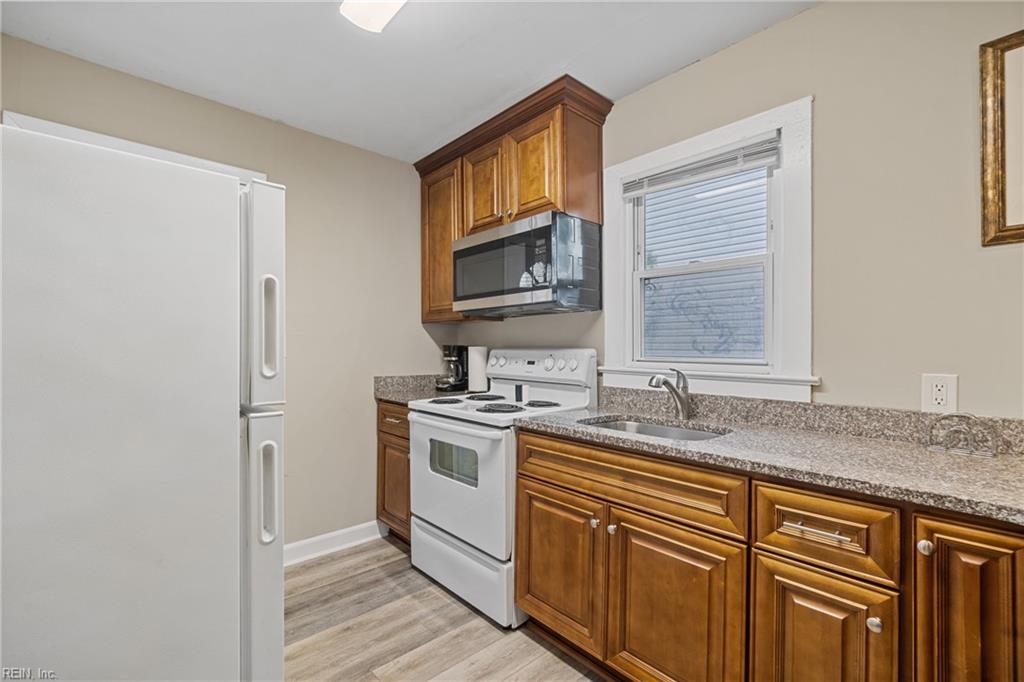 9564 18th Bay Street