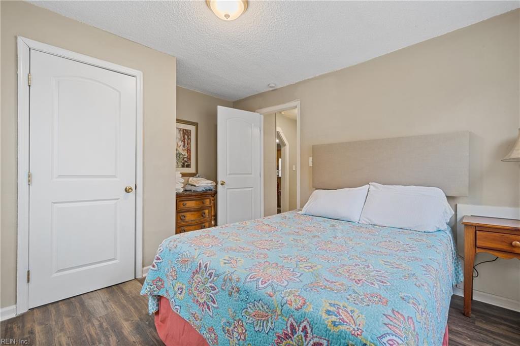 9564 18th Bay Street