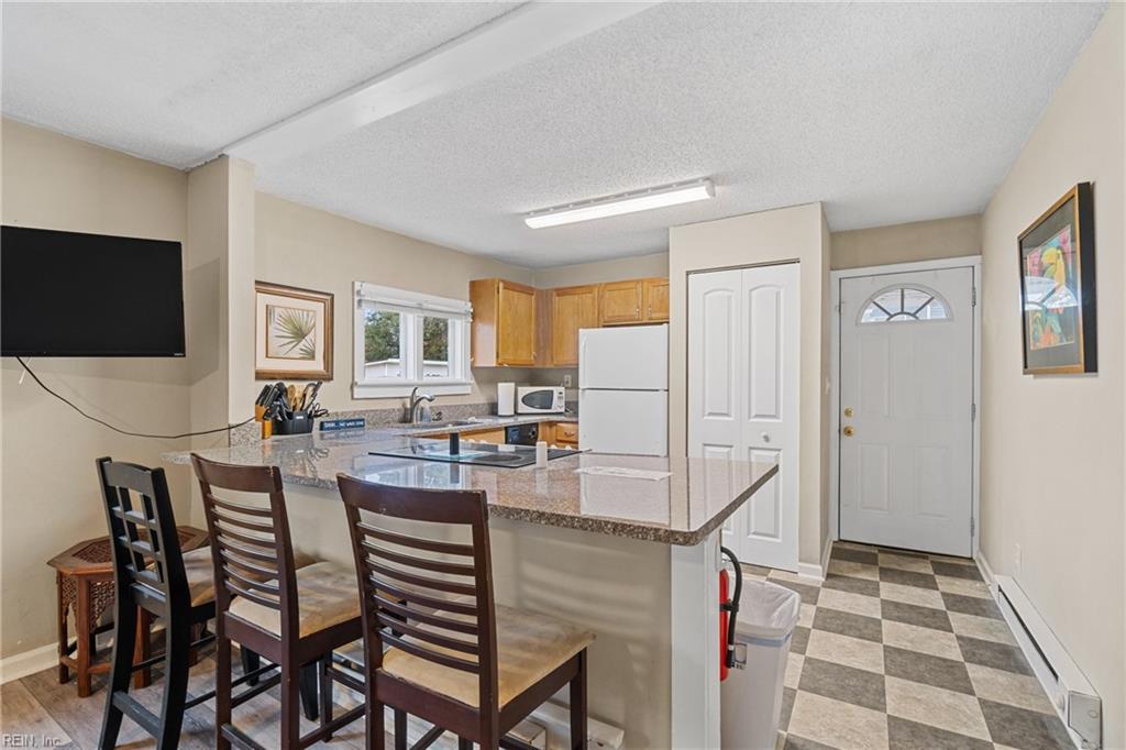 9564 18th Bay Street