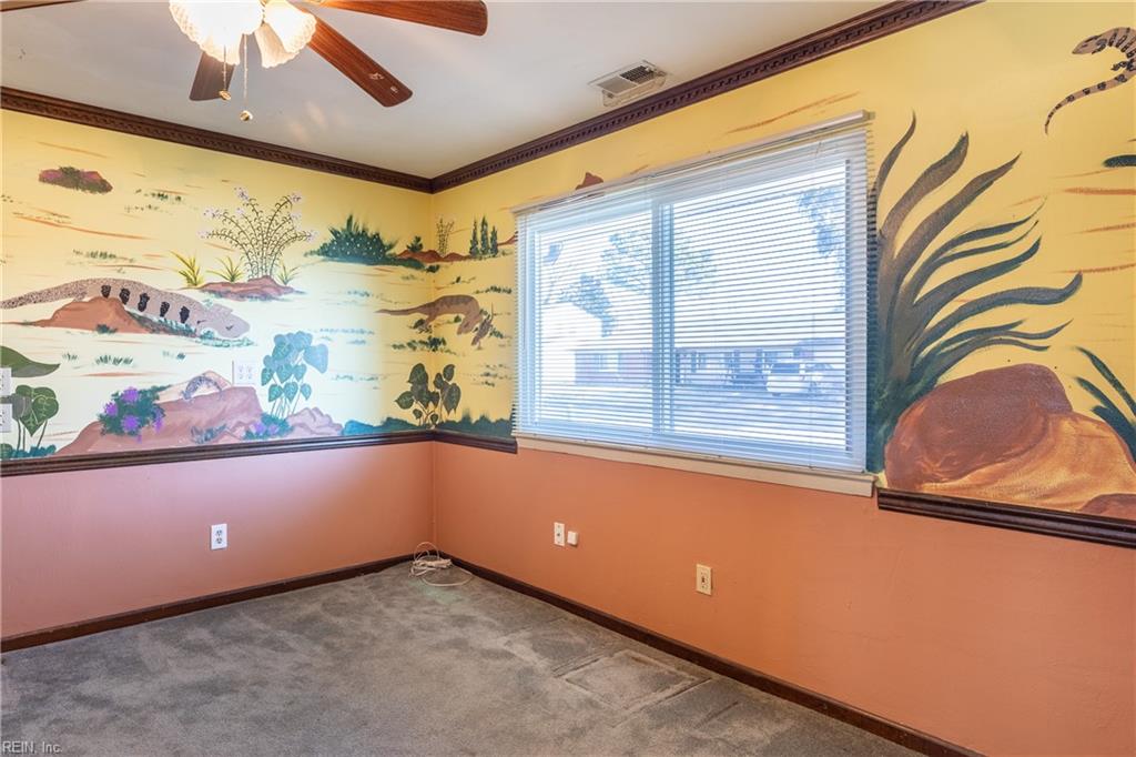 1125 Valley Stream CT