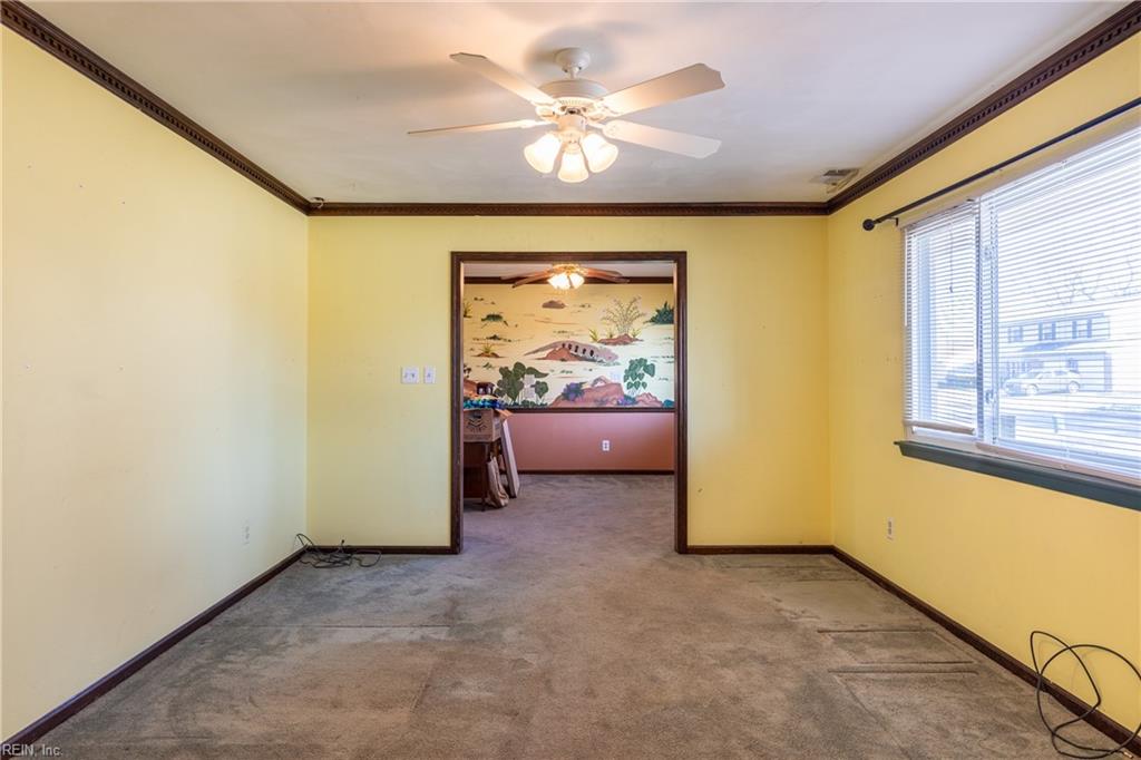 1125 Valley Stream CT