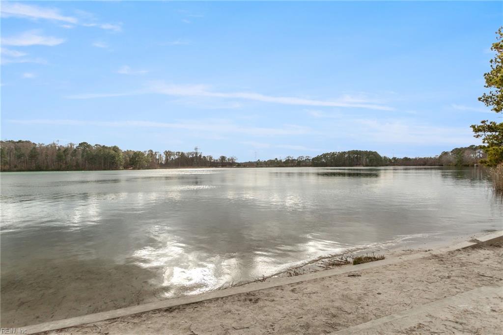 1237 Duchess Of York QUAY