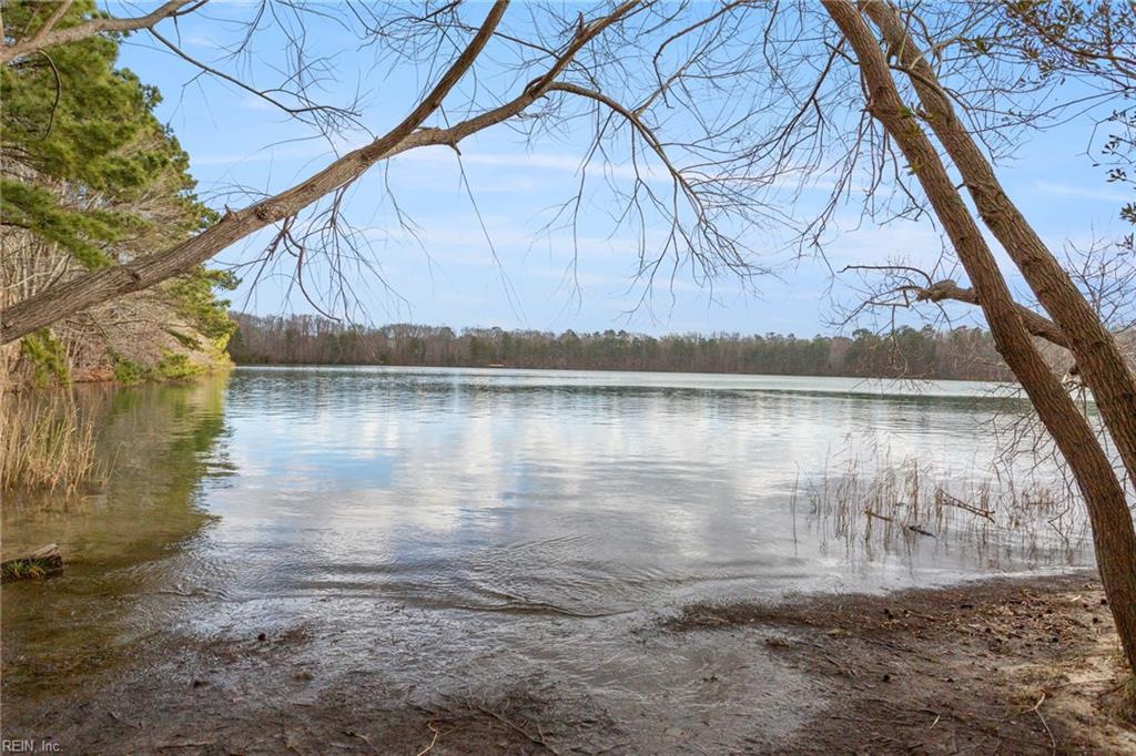 1237 Duchess Of York QUAY