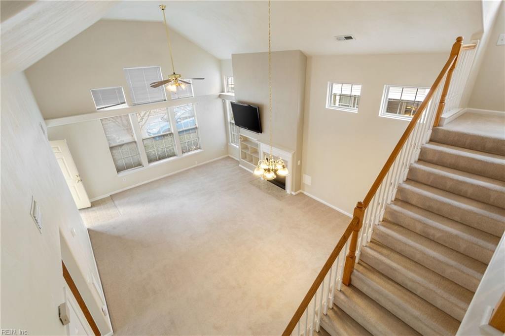 1237 Duchess Of York QUAY