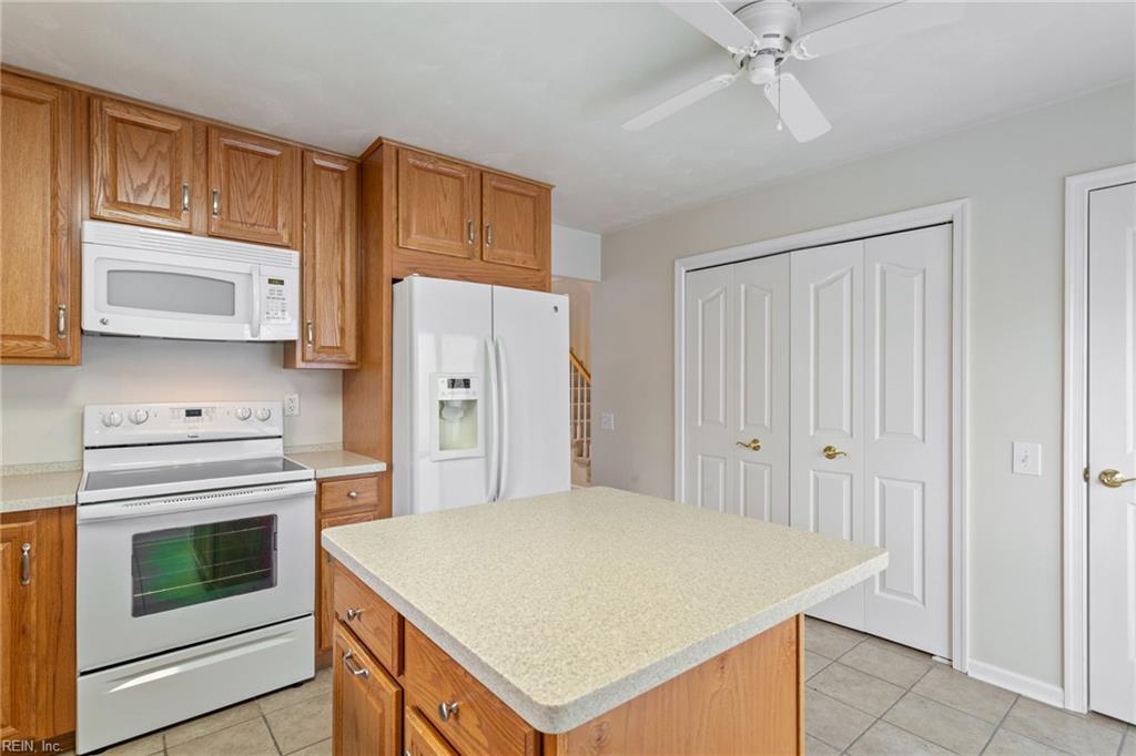 1237 Duchess Of York QUAY