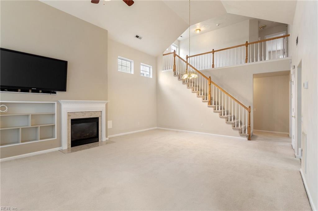 1237 Duchess Of York QUAY