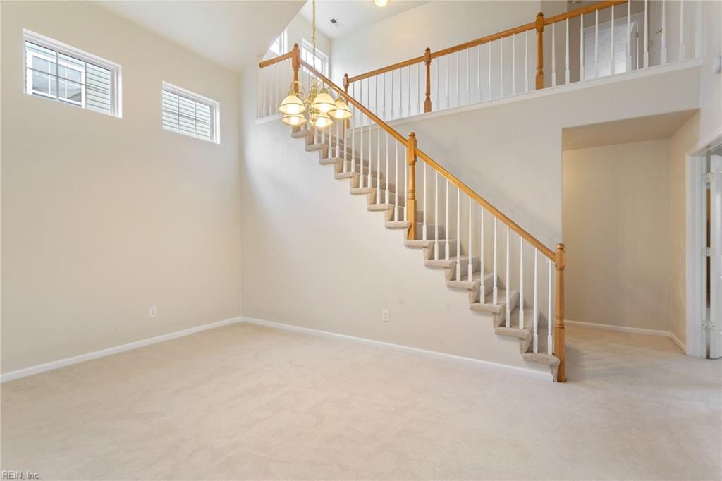 1237 Duchess Of York QUAY