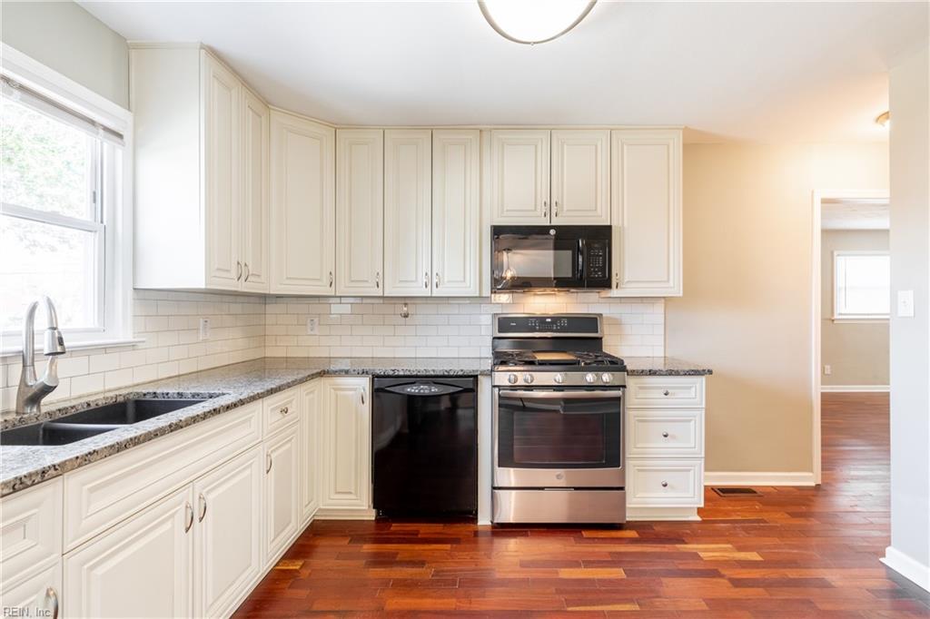 1732 Dock Landing RD