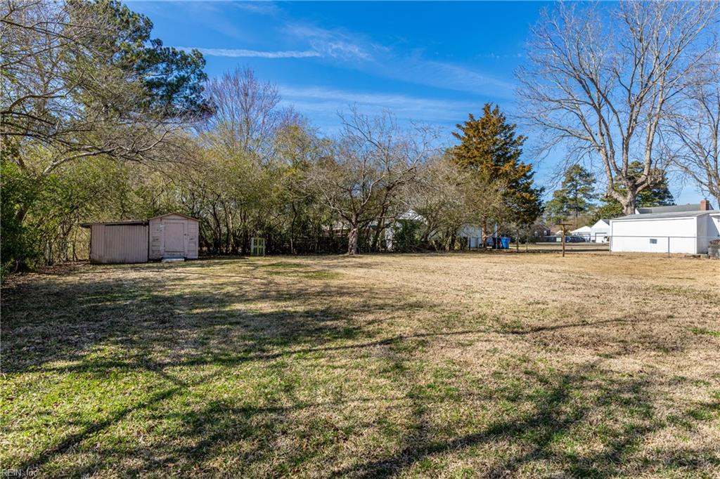 1732 Dock Landing RD