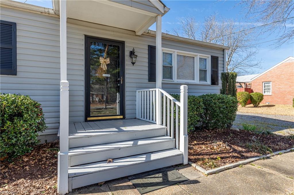 1732 Dock Landing RD