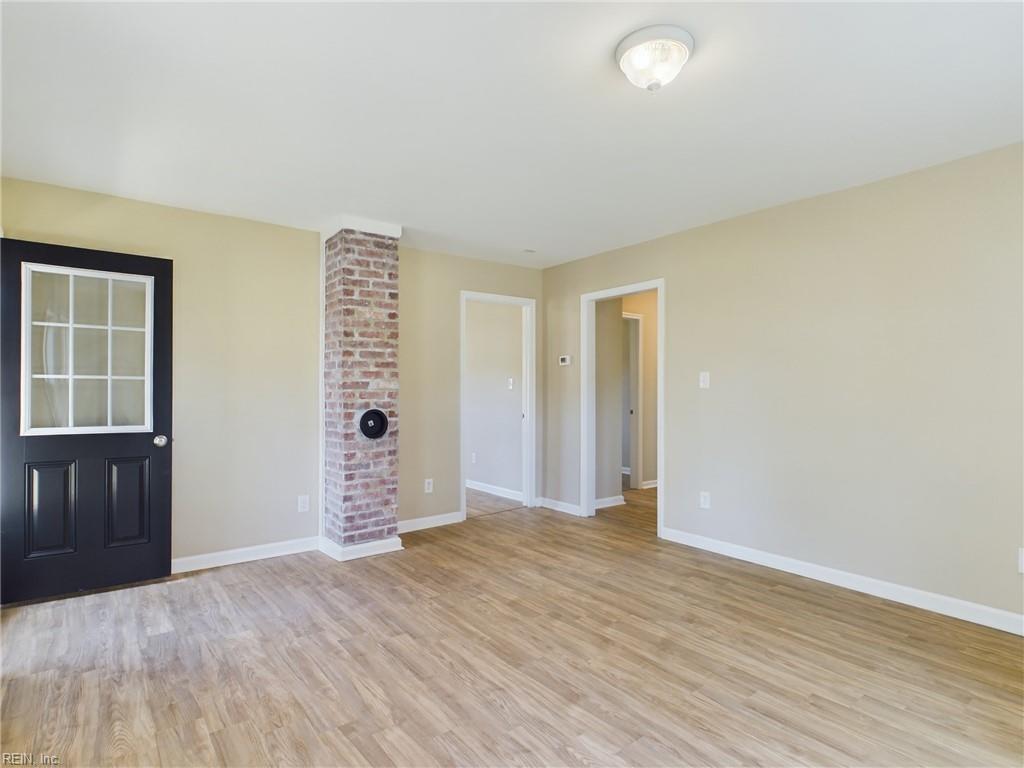 6864 Fields Landing RD