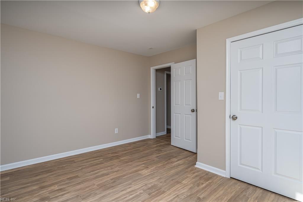 6864 Fields Landing RD