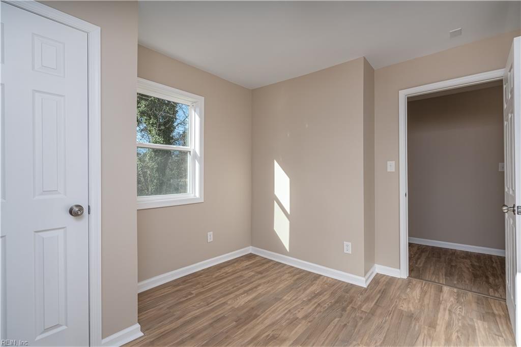 6864 Fields Landing RD