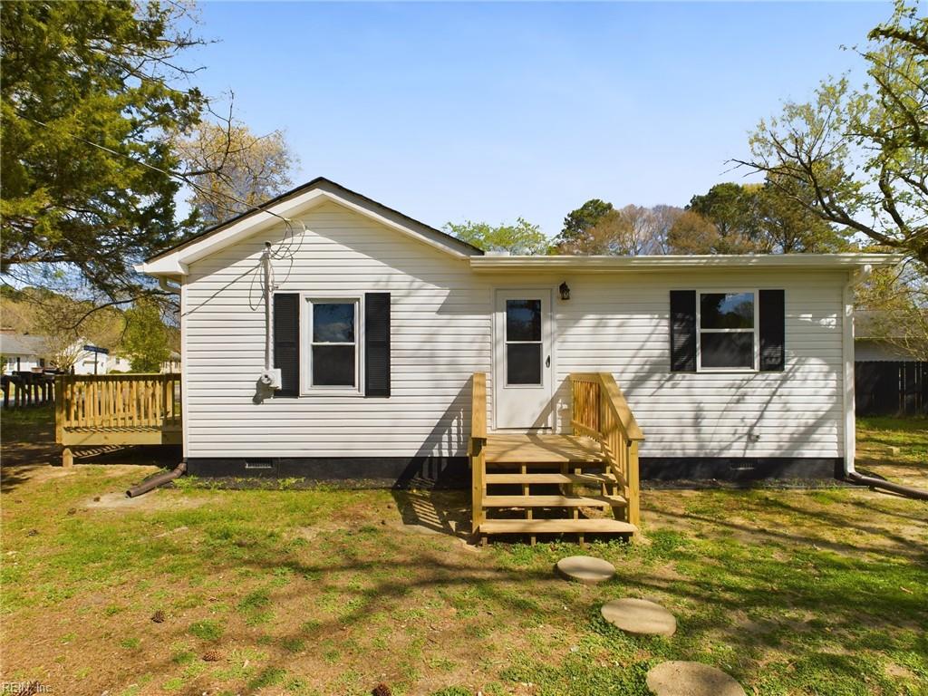 6864 Fields Landing RD