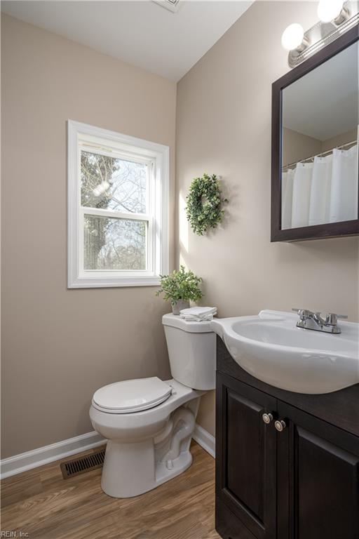 6864 Fields Landing RD