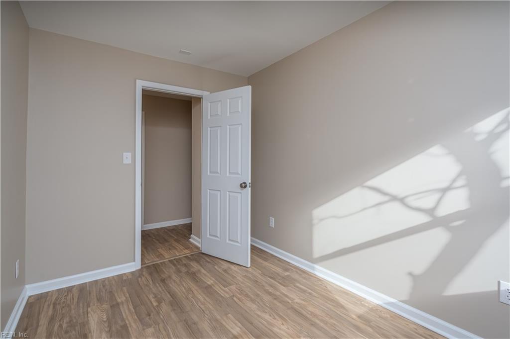 6864 Fields Landing RD