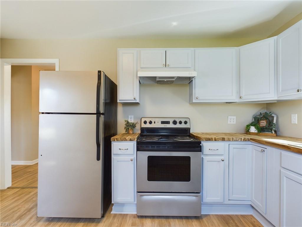 6864 Fields Landing RD