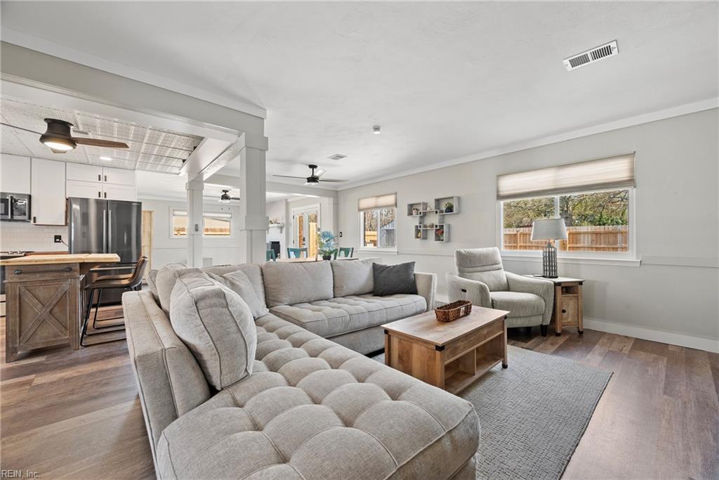 3581 Forest Haven LN