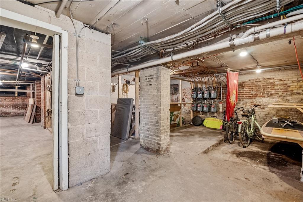 736 W Princess Anne RD 102