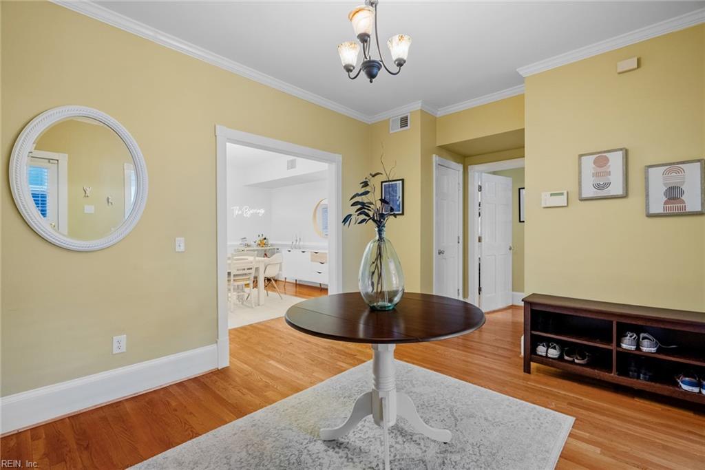 736 W Princess Anne RD 102