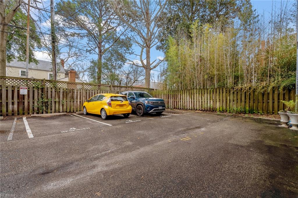 736 W Princess Anne RD 102