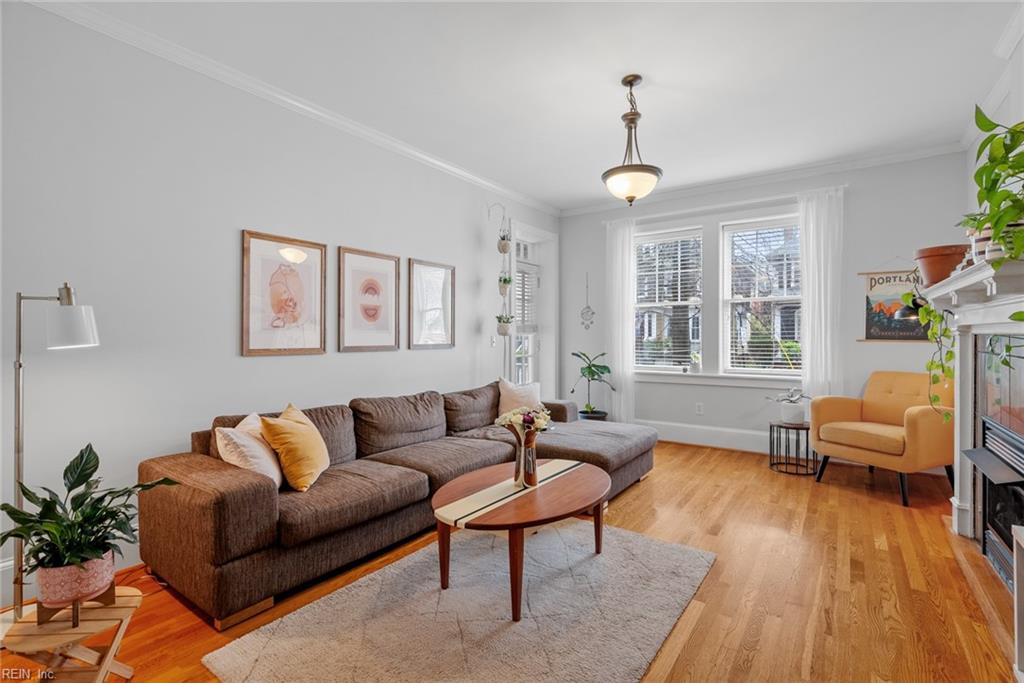 736 W Princess Anne RD 102