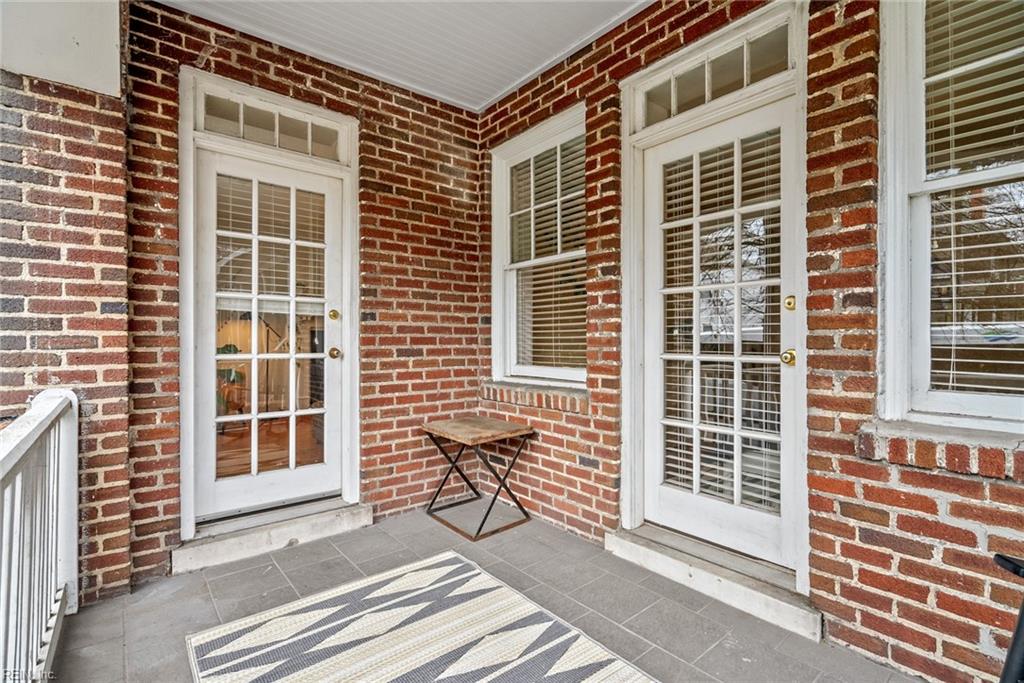 736 W Princess Anne RD 102