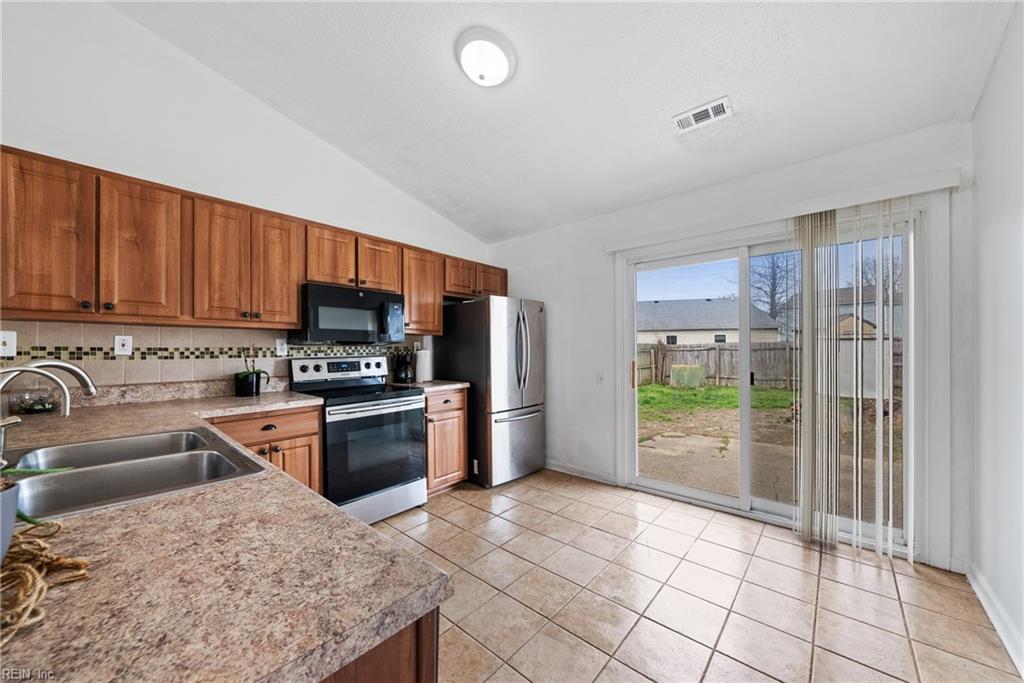 1405 Bridle Creek BLVD