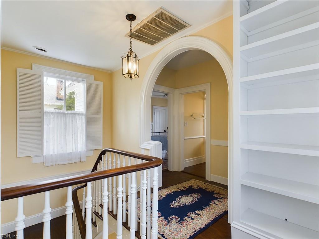 250 Prince George ST