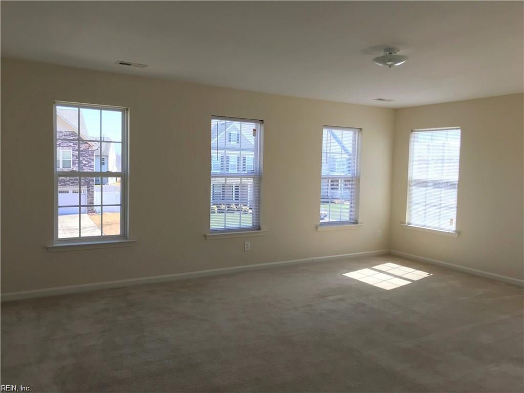 56 Hampshire Glen PW