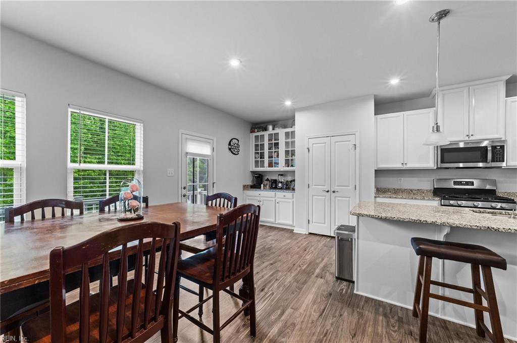 7511 Luminary Drive DR