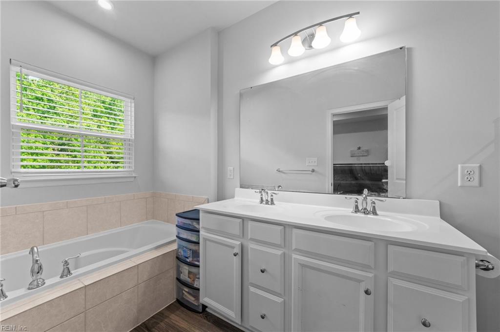 7511 Luminary Drive DR