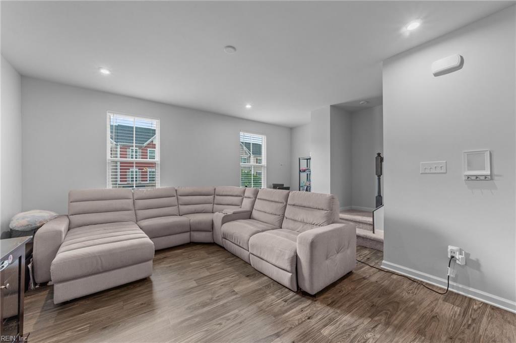 7511 Luminary Drive DR