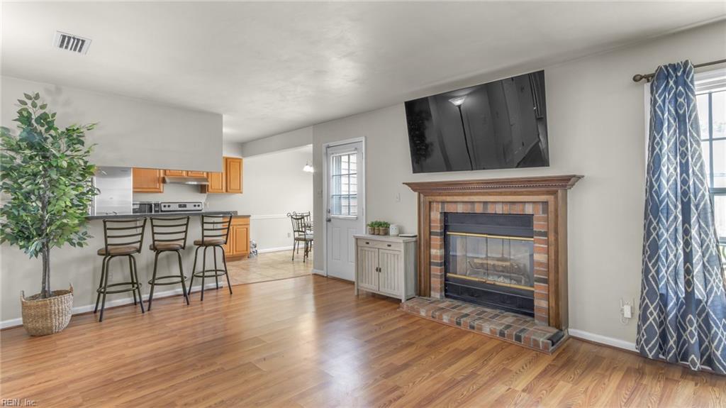 1820 Bloomfield Drive DR