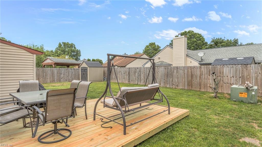 1820 Bloomfield Drive DR