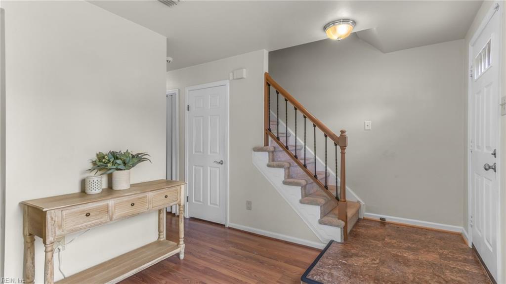 1820 Bloomfield Drive DR